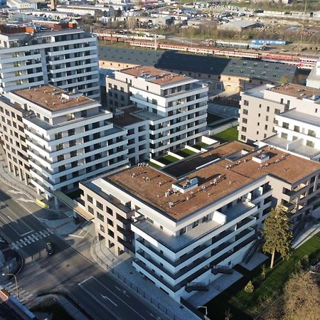 M&M2 Apartment Near Center With Free Parking - Ac Kassa Kültér fotó